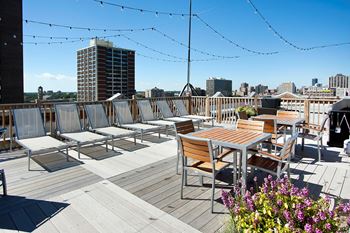 Classic Sun Deck at Reside on Clarendon, Chicago, IL,60613